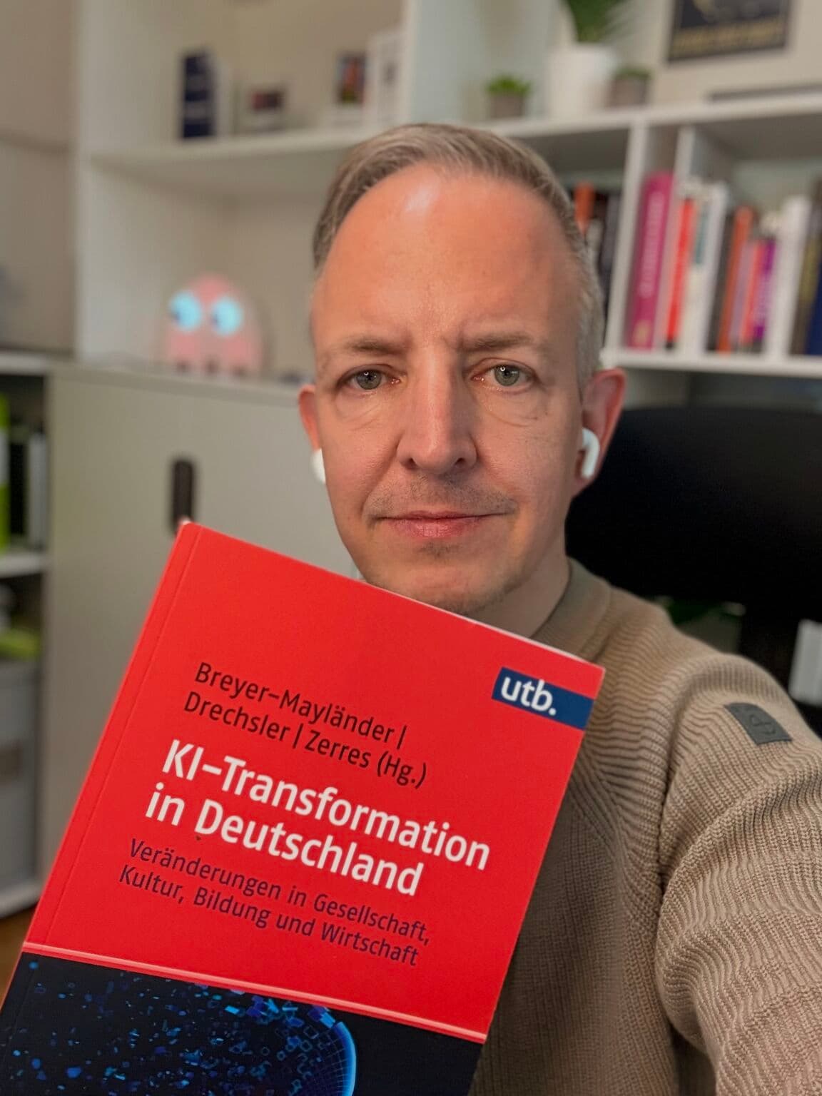 GraphRAG: Transparent AI for Enterprise Applications